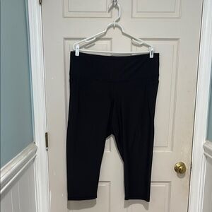 Old Navy Powersoft Black Crop Leggings